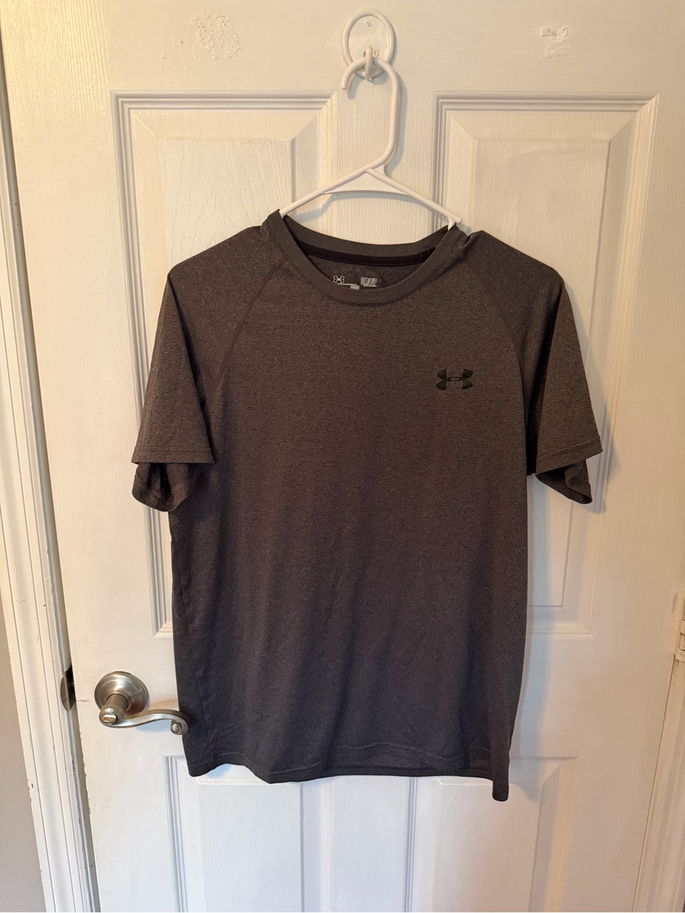 Under Armour Men’s Short-Sleeve Gray Tee